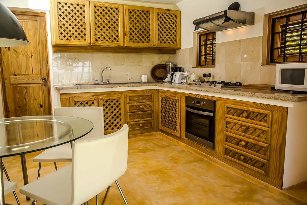 Jasmine La Playita - Ocean Front Apartment Las Galeras Bagian luar foto